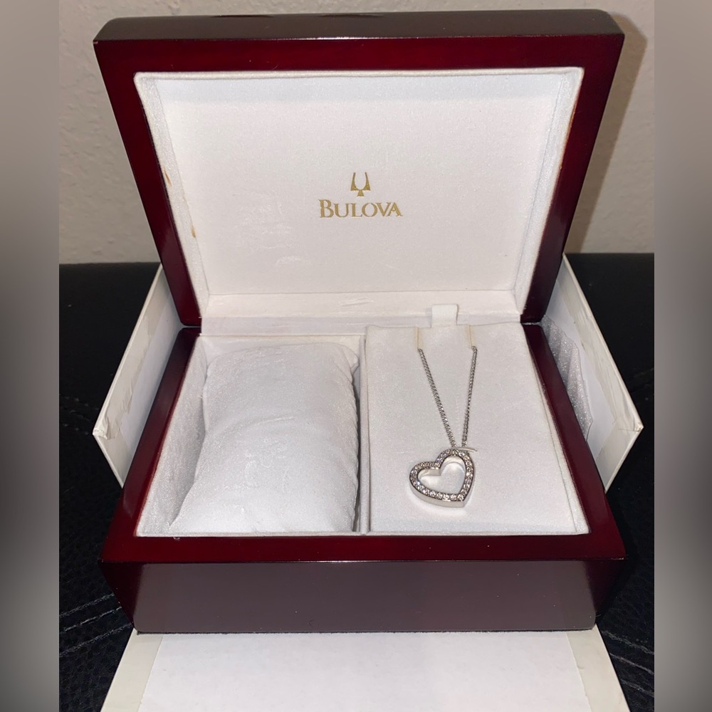 Auth BULOVA Crystal Heart Pendant Necklace with Wooden Jewelry Watch Box